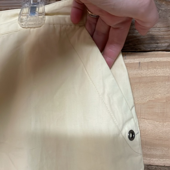 J. Jill size 14 Yellow High Waisted 7” Inseam Lightweight Shorts with Pockets - Picture 3 of 9